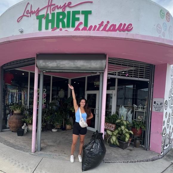 🦋IM LIVE POSH FAMMMM!!!!! - Picture 5 of 16